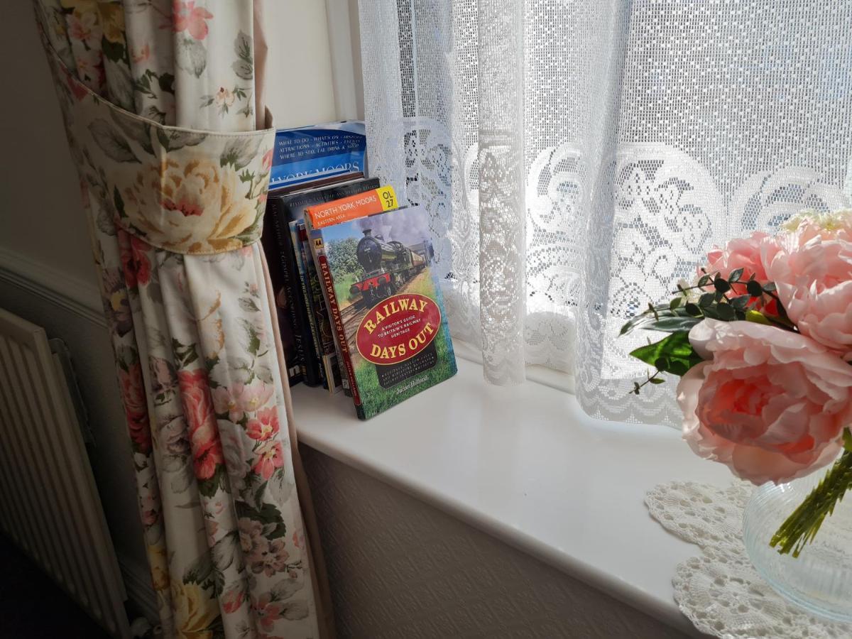 Rowan Tree House B&B Sleights Экстерьер фото